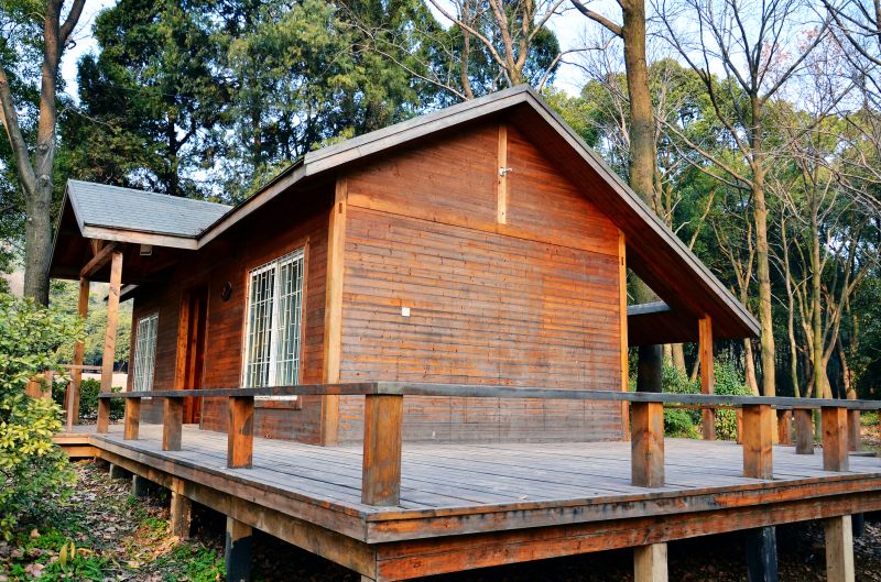 Log Home Weatherproofing in Renton, WA