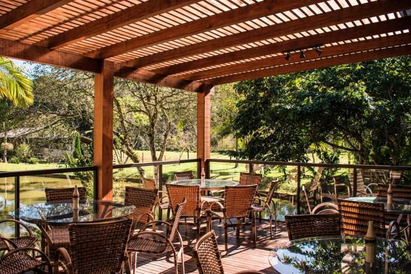 Pergola Sealing in Kansas City, KS